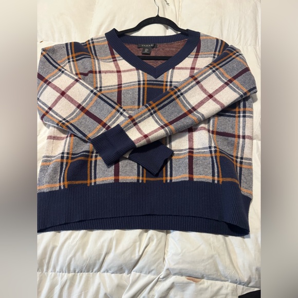 Tahari Navy Blue Ribbed Neck Sweater - Picture 2 of 3